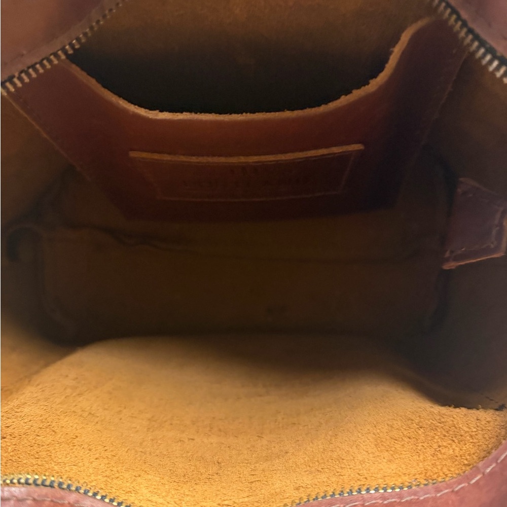 Portland Leather Tote Bag - Picture 5 of 9